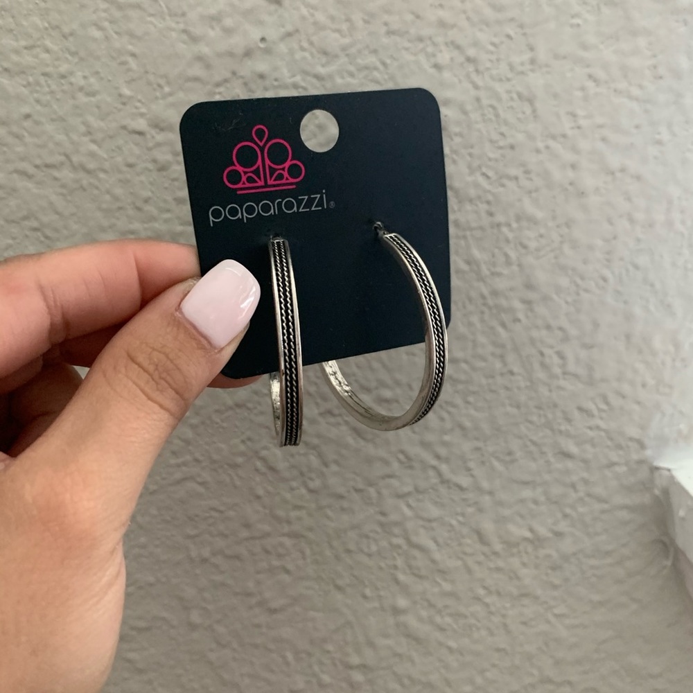PAPARAZZI HOOP EARRINGS